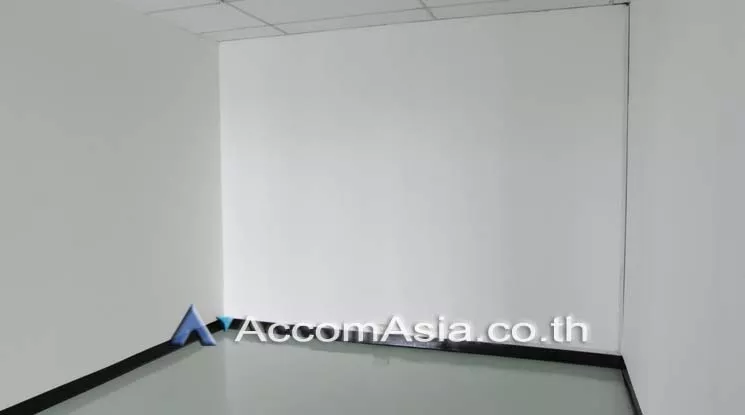 9  Office Space For Rent in Sukhumvit ,Bangkok BTS Ekkamai at 42 Tower AA16504